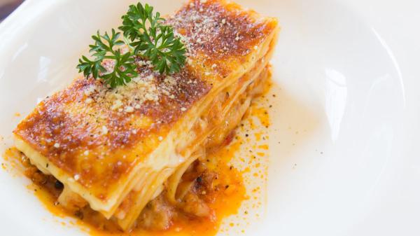 Cristina Fernández, cuisinière : « Cela ressemble à une lasagne, mais c'est une recette plus facile et plus saine avec 2 œufs, thon, tomate et mozzarella » - Cinq ingrédients et trois couches : c'est ainsi que se prépare la recette de Cristina Fernández
