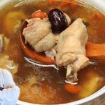 Ferran Adrià, chef : « Le bouillon de poulet le plus savoureux est composé de 3 carcasses, 80 g de carotte, 40 g de céleri et 130 g d'oignon »
