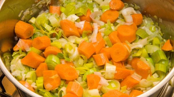 Martín Berasategui, chef : « Les joues les plus tendres et les plus juteuses sont faites avec une sauce non brune et du beurre froid à la fin » - La grosse erreur qui gâche la sauce, selon Berasategui