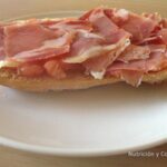 Recette de Pain à la tomate et au jambon serrano