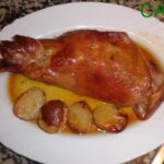 Recette du Gigot d'agneau au four avec pommes de terre